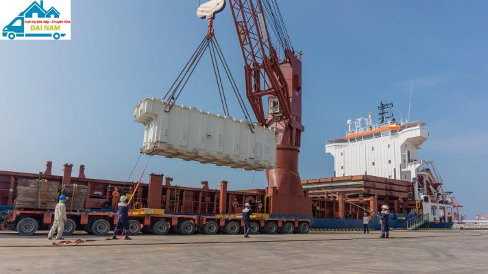 Dịch vụ bốc xếp tại bến tàu
